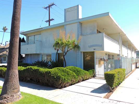 912 E. La Palma Dr. property